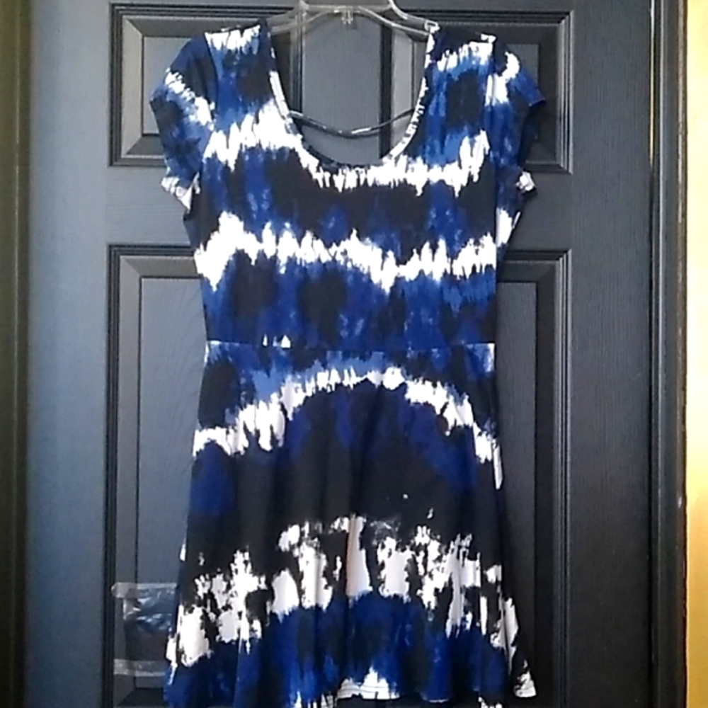 Really cute tye dyed short dress